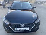 Hyundai Accent 2018 года за 6 900 000 тг. в Актобе