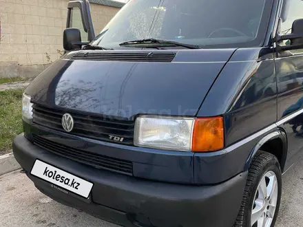 Volkswagen Transporter 2001 года за 5 500 000 тг. в Шымкент