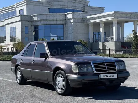 Mercedes-Benz E 200 1991 года за 1 300 000 тг. в Кызылорда – фото 2