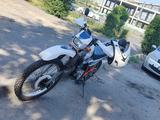 Yamaha  XT225 Serow 2001 годаүшін1 400 000 тг. в Алматы