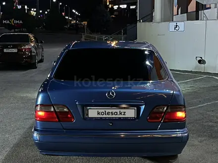 Mercedes-Benz E 320 1999 года за 3 800 000 тг. в Шымкент – фото 4