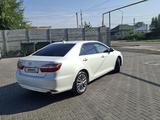Toyota Camry 2016 года за 12 800 000 тг. в Алматы – фото 2