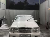 Mercedes-Benz E 320 1995 года за 1 500 000 тг. в Турара Рыскулова – фото 2