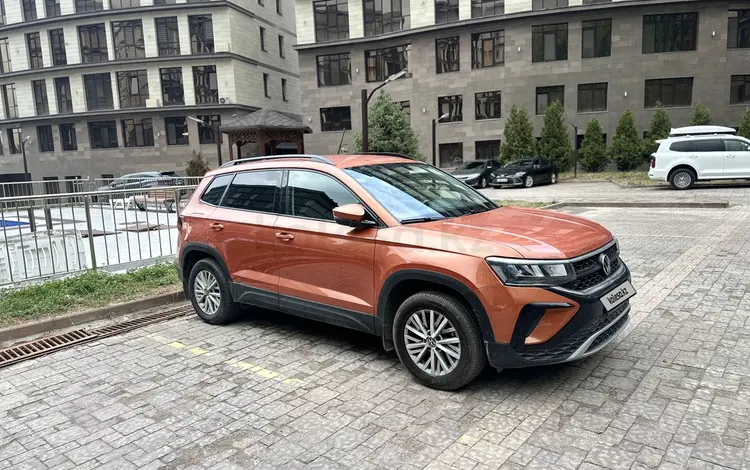 Volkswagen Taos 2021 года за 10 500 000 тг. в Астана