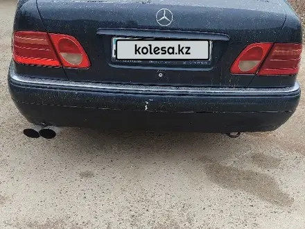 Mercedes-Benz E 320 1999 года за 2 650 000 тг. в Алматы – фото 5