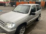 Chevrolet Niva 2008 года за 1 700 000 тг. в Алматы – фото 4