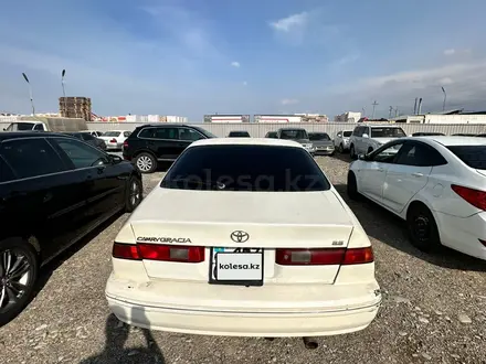 Toyota Camry Gracia 1997 года за 2 413 333 тг. в Алматы – фото 2