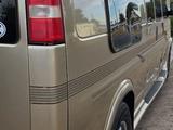 GMC Savana 2006 года за 18 000 000 тг. в Мерке – фото 4