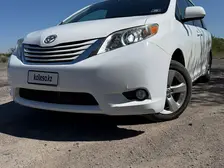 Toyota Sienna, 2016