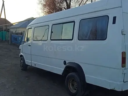 Mercedes-Benz Sprinter 1995 года за 1 500 000 тг. в Шу