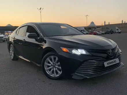 Toyota Camry 2019 года за 11 000 000 тг. в Шымкент – фото 17