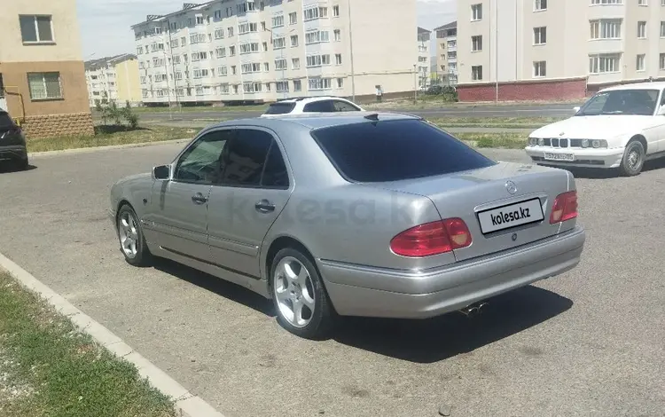 Mercedes-Benz E 230 1995 годаfor3 100 000 тг. в Талдыкорган