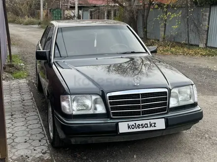 Mercedes-Benz E 280 1995 года за 2 200 000 тг. в Алматы