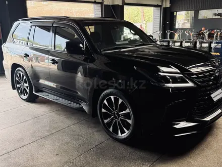 Lexus LX 570 2020 года за 60 000 000 тг. в Алматы