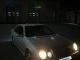 Mercedes-Benz E 320 1997 года за 2 800 000 тг. в Жаркент – фото 3