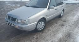 Volkswagen Passat 1994 годаүшін2 100 000 тг. в Караганда