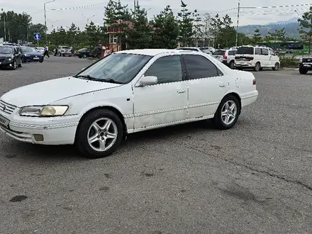 Toyota Camry Gracia 1998 года за 1 900 000 тг. в Алматы – фото 2