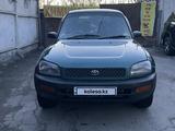 Toyota RAV4 1995 годаүшін2 500 000 тг. в Алматы