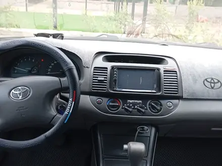 Toyota Camry 2004 года за 4 000 000 тг. в Семей