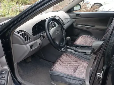 Toyota Camry 2004 года за 4 000 000 тг. в Семей – фото 2