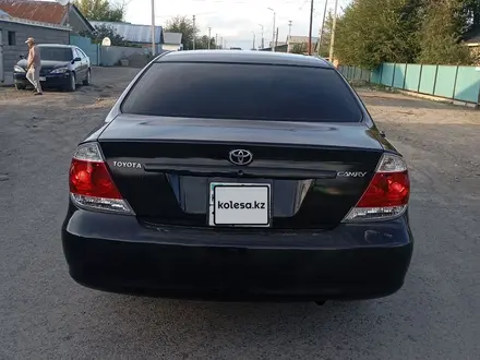 Toyota Camry 2004 года за 4 000 000 тг. в Семей – фото 4