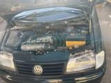 Volkswagen Sharan 1998 года за 1 400 000 тг. в Шымкент – фото 2