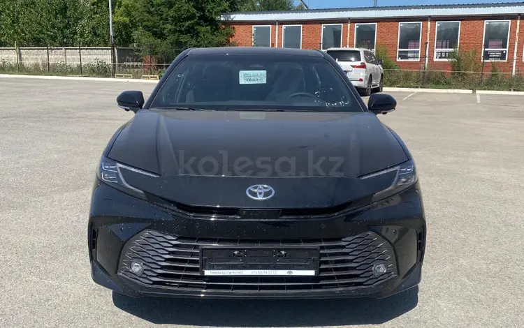 Toyota Camry Luxe 2026 года за 22 190 000 тг. в Актобе