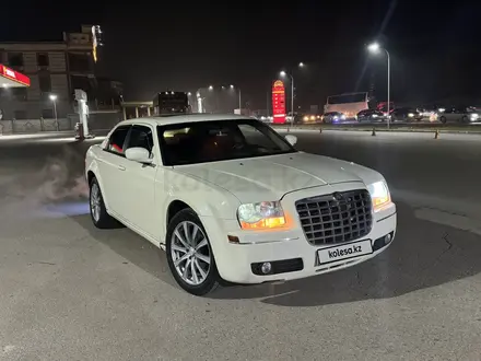 Chrysler 300C 2005 года за 3 800 000 тг. в Алматы