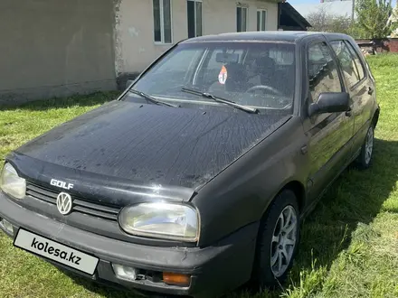 Volkswagen Golf 1995 года за 850 000 тг. в Алматы