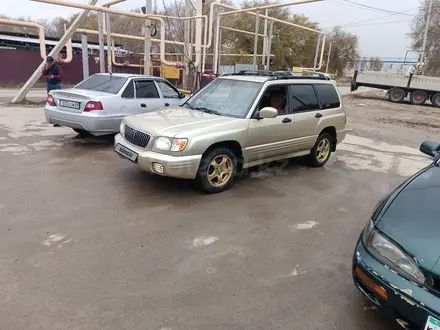 Subaru Forester 2000 года за 3 500 000 тг. в Алматы – фото 2