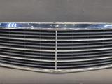 Решетка радиатора на Mercedes-Benz w140 за 60 000 тг. в Алматы