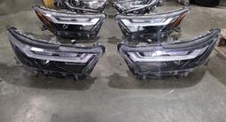 Фар на Тойота Раф4 2019-2025 оригинал RAV4 фары за 101 010 тг. в Алматы – фото 2