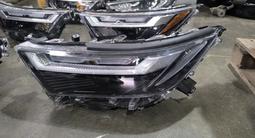 Фар на Тойота Раф4 2019-2025 оригинал RAV4 фары за 101 010 тг. в Алматы – фото 4