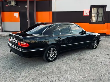 Mercedes-Benz E 280 2000 года за 2 500 000 тг. в Караганда – фото 4