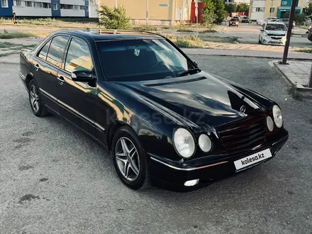 Mercedes-Benz E 280 2000 года за 2 500 000 тг. в Караганда