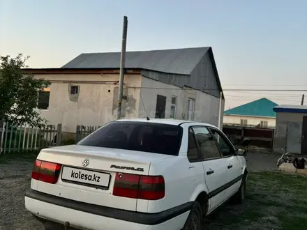 Volkswagen Passat 1995 года за 1 250 000 тг. в Актобе – фото 3