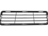 РЕШЕТКА В БАМПЕР СЕРЕДИНА TOYOTA CAMRY 50 (12-14г) SE USA за 8 000 тг. в Алматы