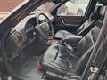 Mercedes-Benz S 320 1998 годаfor4 600 000 тг. в Атырау – фото 8