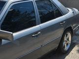 Mercedes-Benz E 230 1991 года за 800 000 тг. в Усть-Каменогорск – фото 4