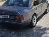 Mercedes-Benz E 230 1991 года за 800 000 тг. в Усть-Каменогорск – фото 5