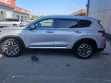 Hyundai Santa Fe 2021 года за 14 800 000 тг. в Атырау