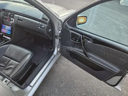 Mercedes-Benz E 320 2001 года за 6 700 000 тг. в Шымкент – фото 10