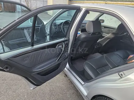 Mercedes-Benz E 320 2001 года за 6 700 000 тг. в Шымкент – фото 12