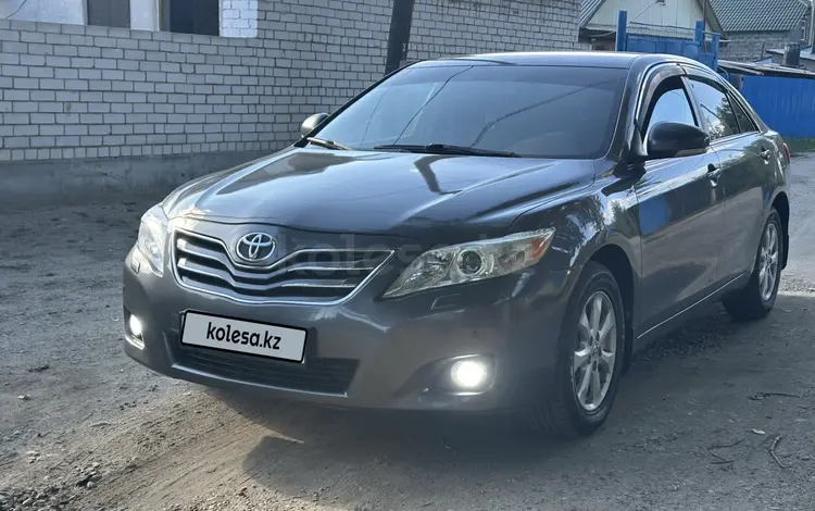 Toyota Camry 2010 года за 7 500 000 тг. в Семей