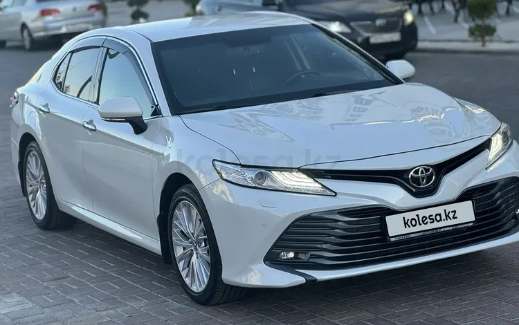 Toyota Camry 2018 годаfor14 200 000 тг. в Шымкент