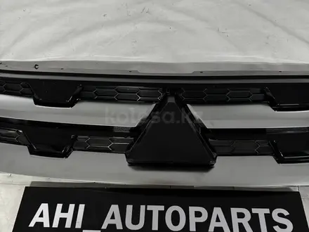 Решетка радиатора на Mitsubishi за 30 000 тг. в Алматы – фото 8