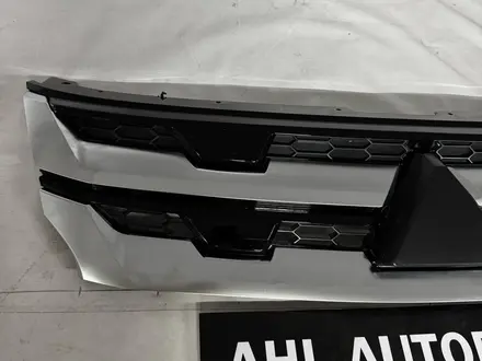 Решетка радиатора на Mitsubishi за 30 000 тг. в Алматы – фото 9