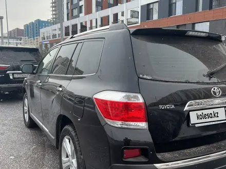 Toyota Highlander 2011 года за 14 000 000 тг. в Астана – фото 14