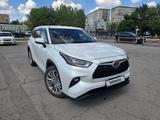 Toyota Highlander 2022 годаүшін24 500 000 тг. в Астана