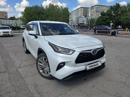 Toyota Highlander 2022 года за 24 500 000 тг. в Астана